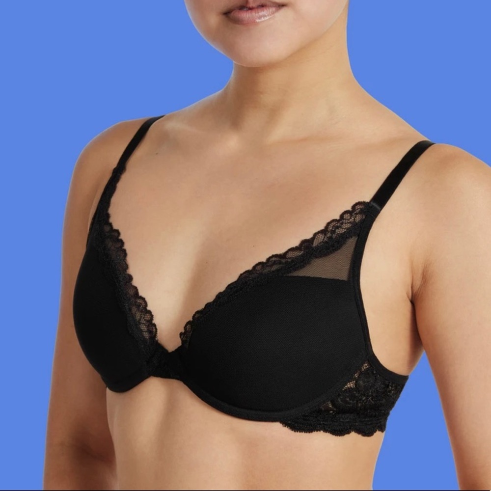 NWT PEPPER LAID BACK LACE BRA
